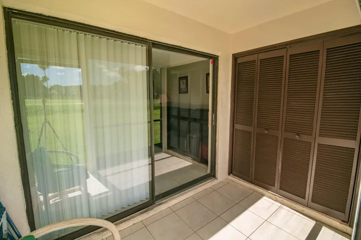 4688 Lucerne Lakes Blvd-8