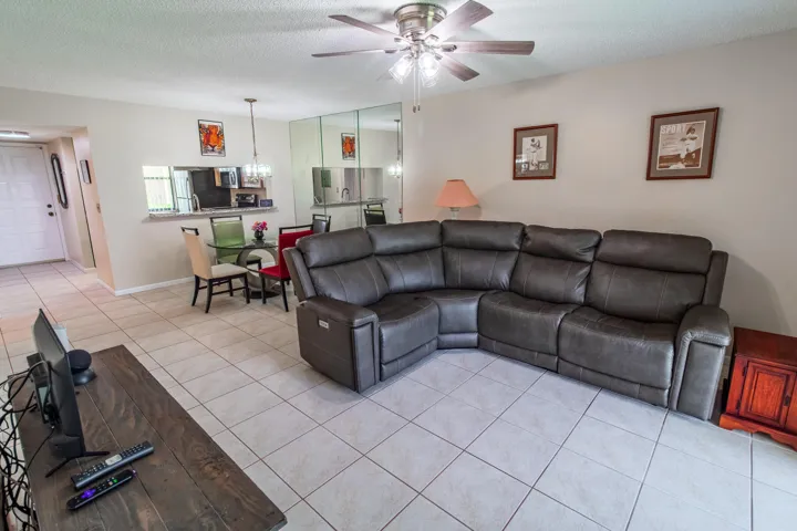 4688 Lucerne Lakes Blvd-28