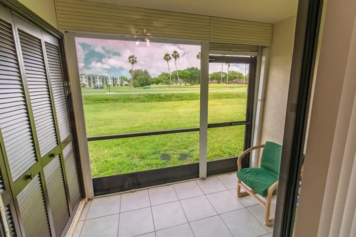 4688 Lucerne Lakes Blvd-9