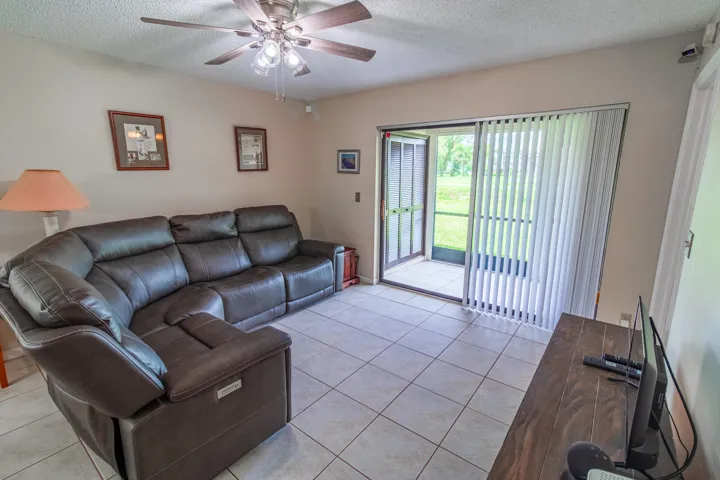 4688 Lucerne Lakes Blvd-27