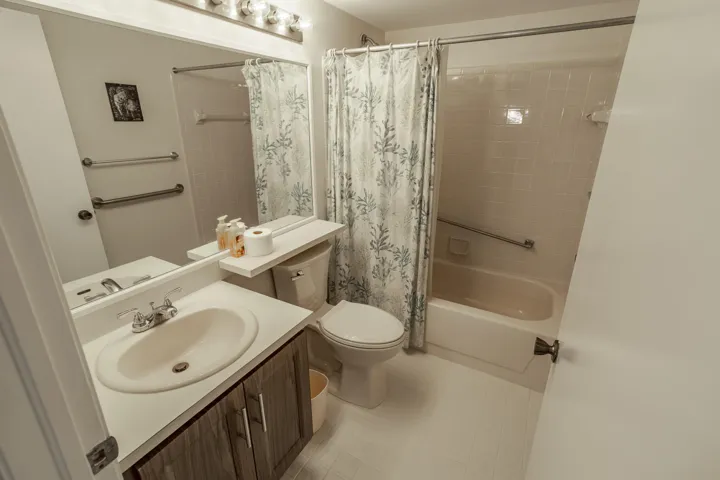 4688 Lucerne Lakes Blvd-20