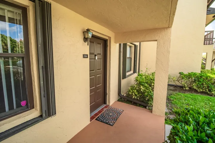 4688 Lucerne Lakes Blvd-5