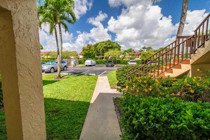 4688 Lucerne Lakes Blvd-6