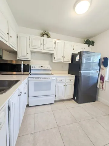 Kitchen 3