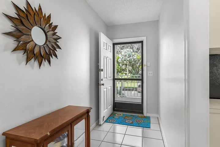 300-N-Hwy-A1A-Apt-203C-HigMedia-012-1280