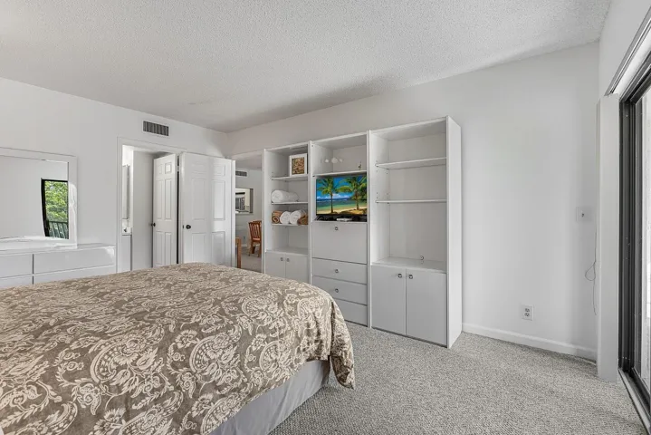 300-N-Hwy-A1A-Apt-203C-HigMedia-028-1280