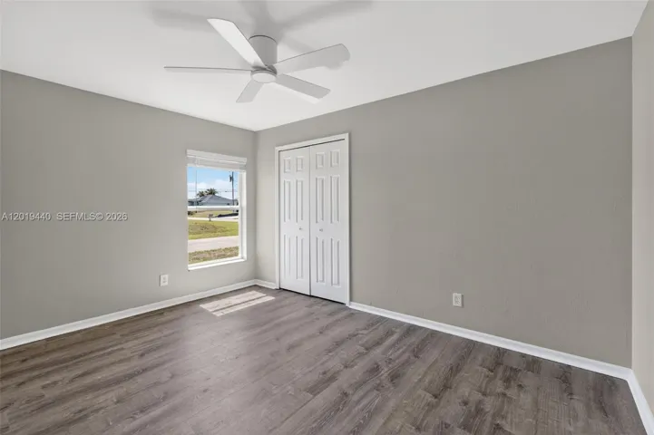 3rd BR w/Large Window