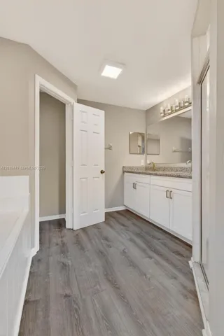 Primary Bathroom En-Suite