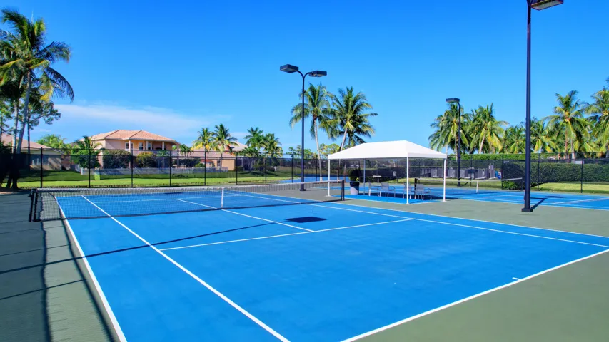 Clubhouse Tennis