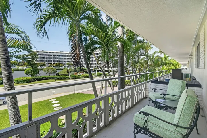139SunriseAve#203(38)