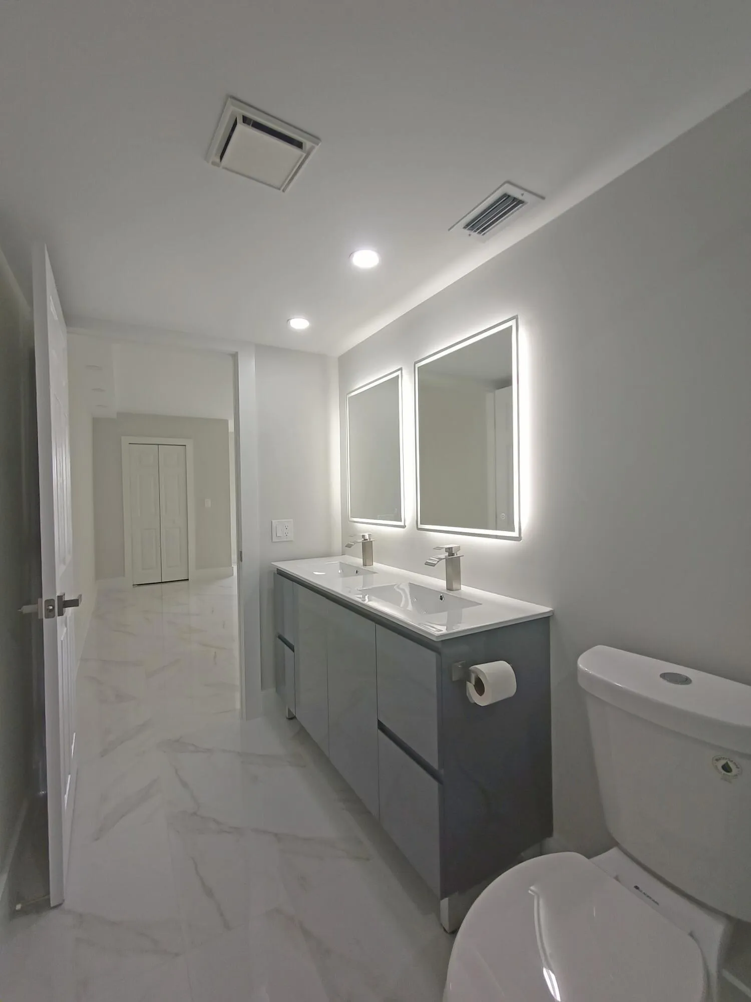 Master Vanity