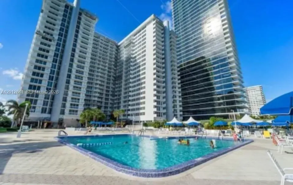 POOL DECK