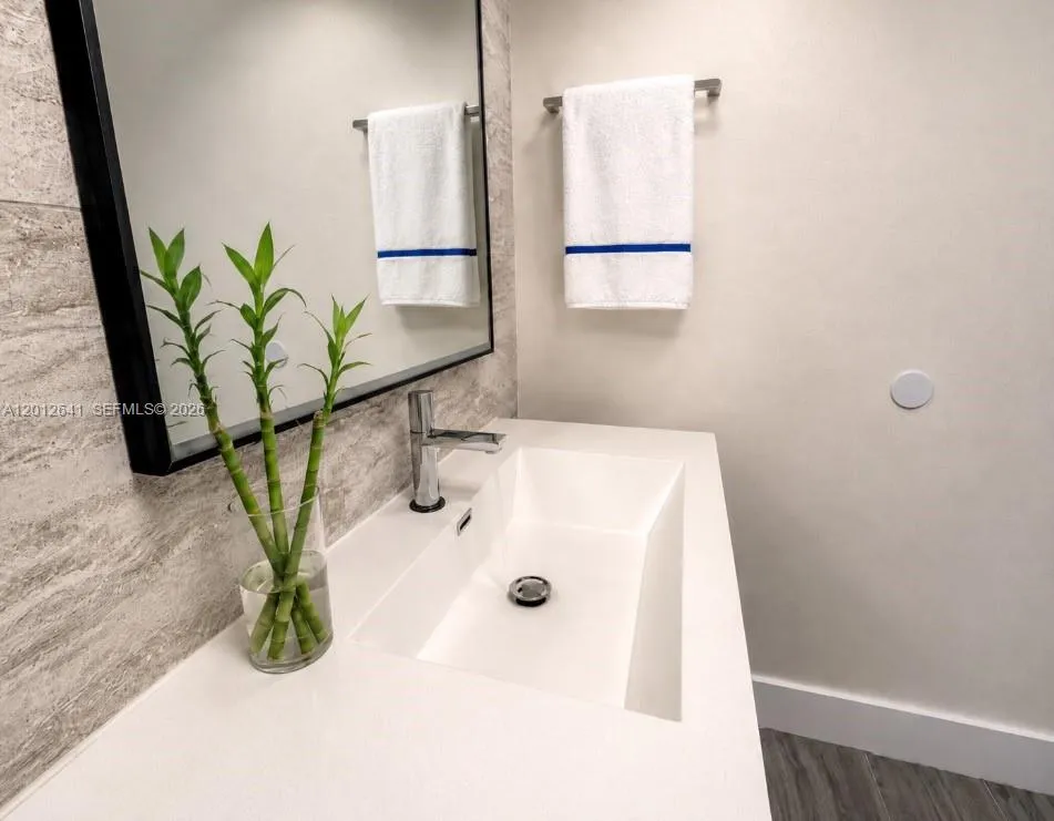 PRINCIPLE BATHROOM