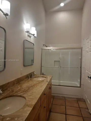 2nd Bathroom