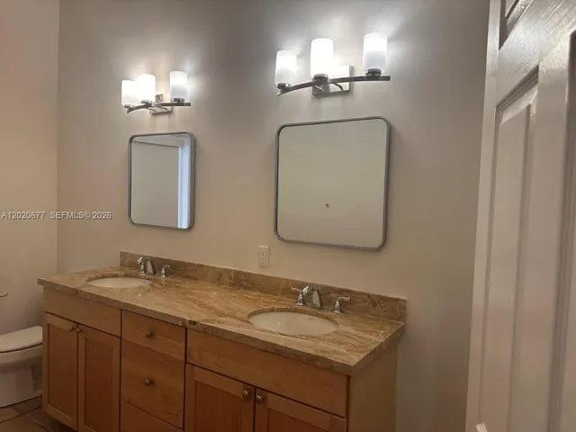2nd bathroom