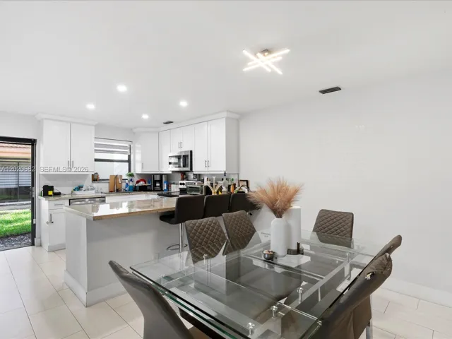 Photo 37