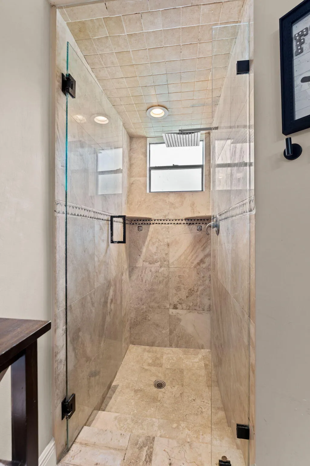 17-web-or-mls-A7406197