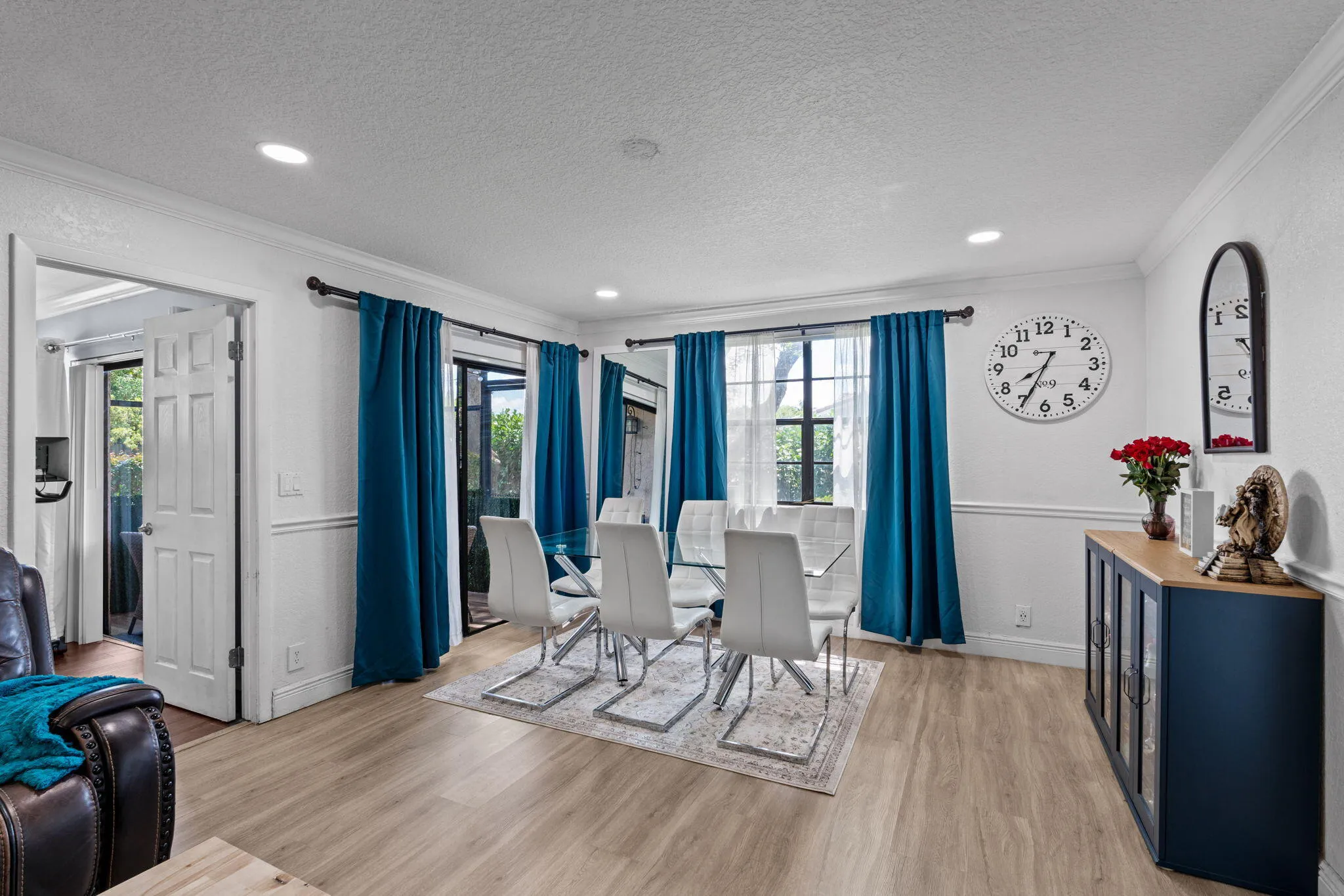 11-web-or-mls-A7406245