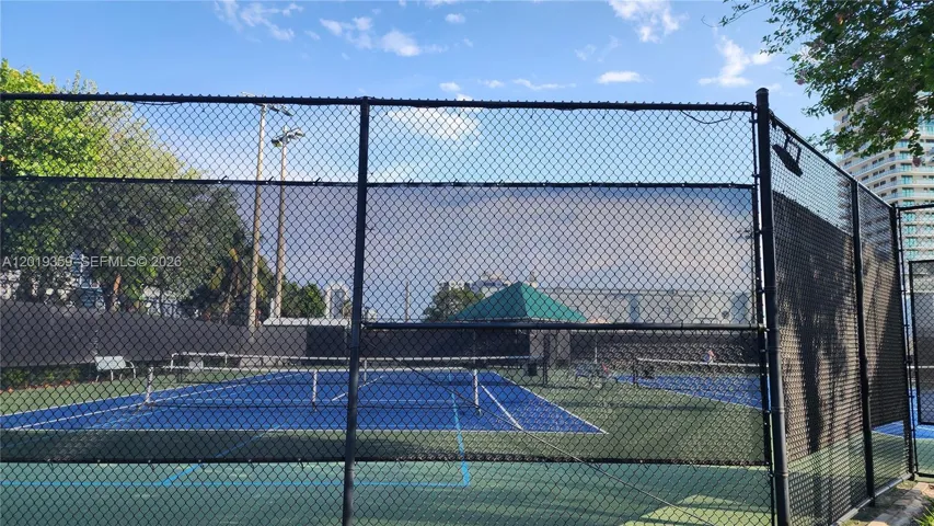 North Shore Park- Tenis court