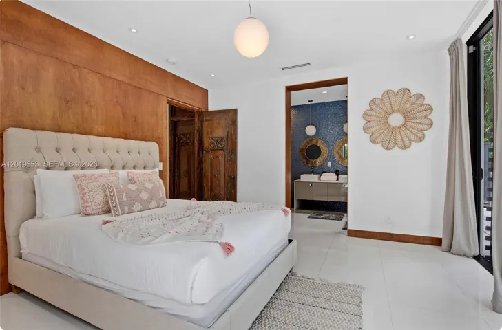 1st floor Bedroom 1