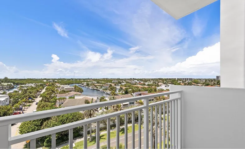 Intracoastal and city views