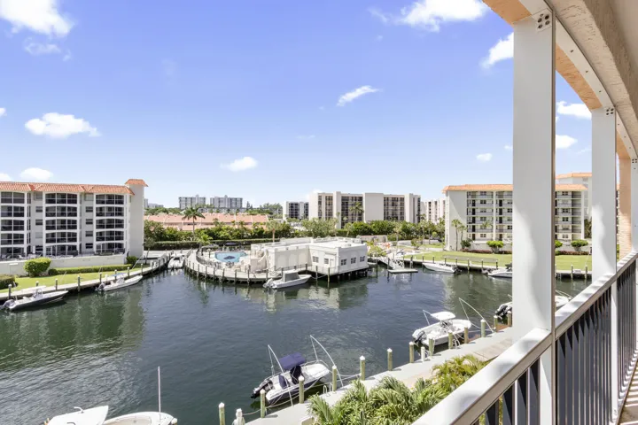 2871 N Ocean Blvd V443 Boca-large-013-00
