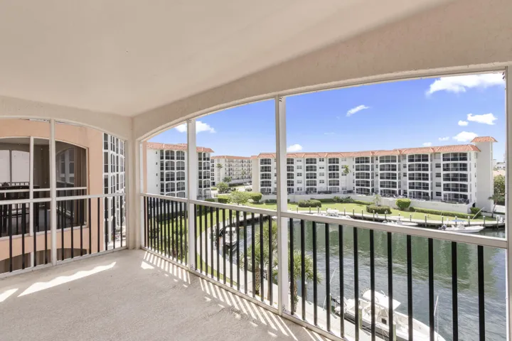 2871 N Ocean Blvd V443 Boca-large-009-00