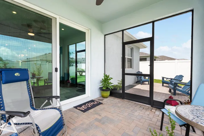 Screened in Lanai