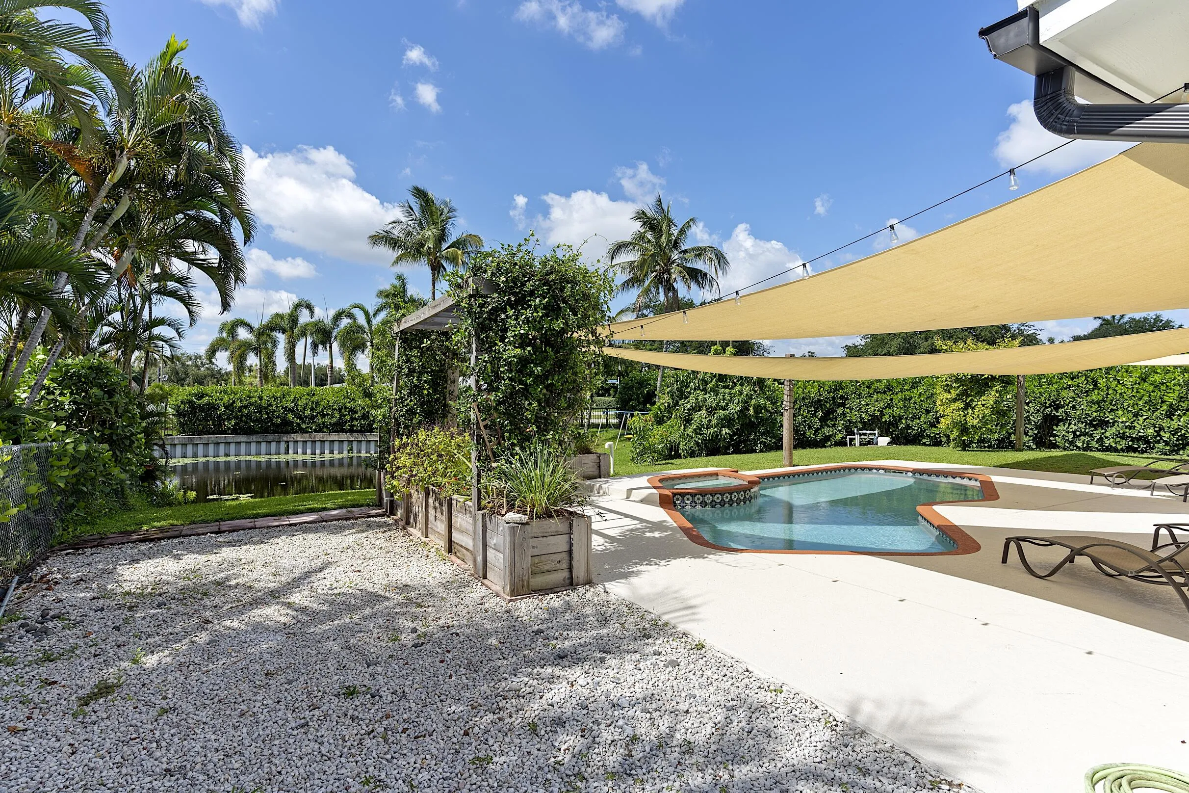 1510 Carandis Cir - - 175