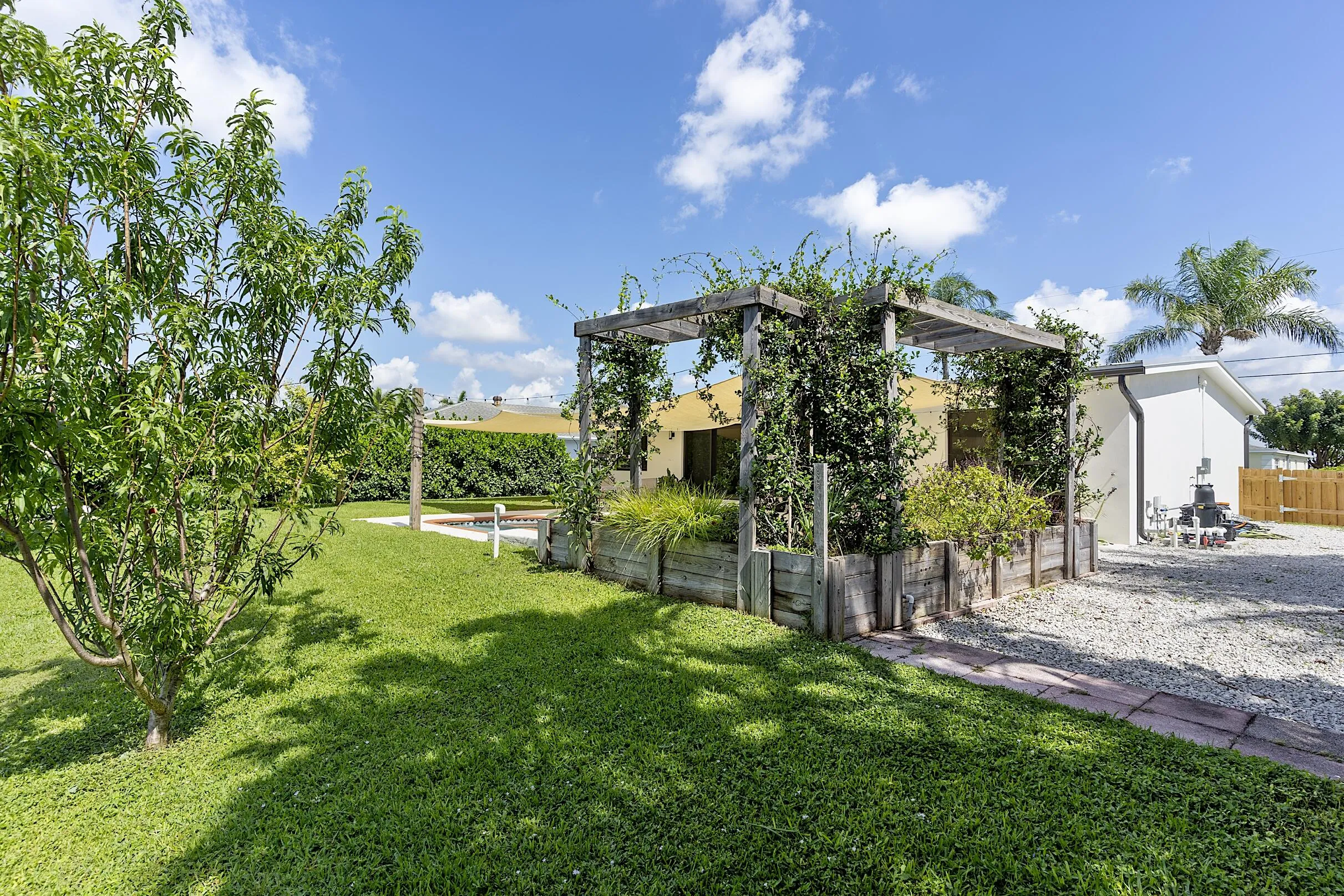 1510 Carandis Cir - - 173
