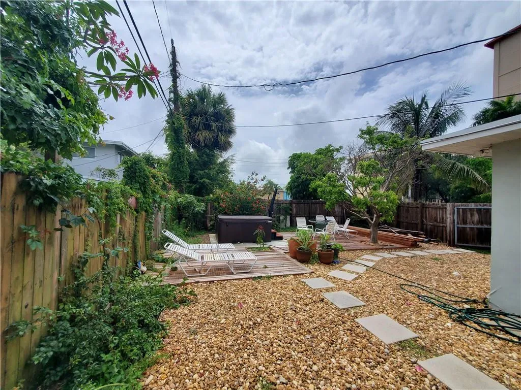 Property photo 37