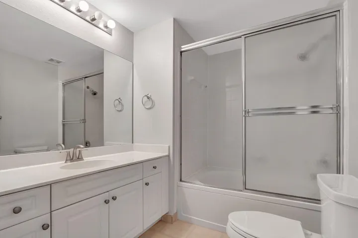 Master Suite 2 4