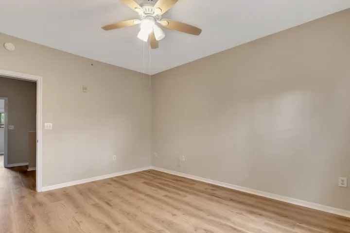 Master Suite 2 5