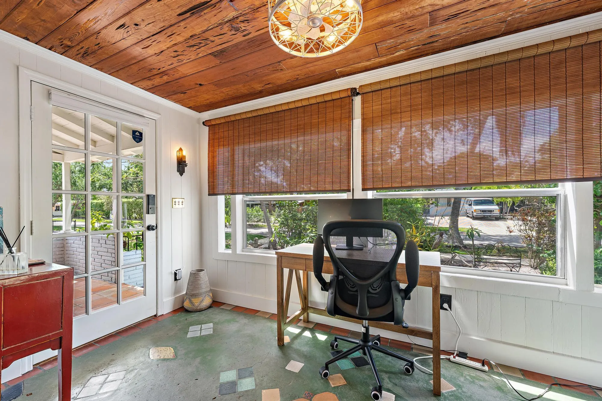717 Macy St-3