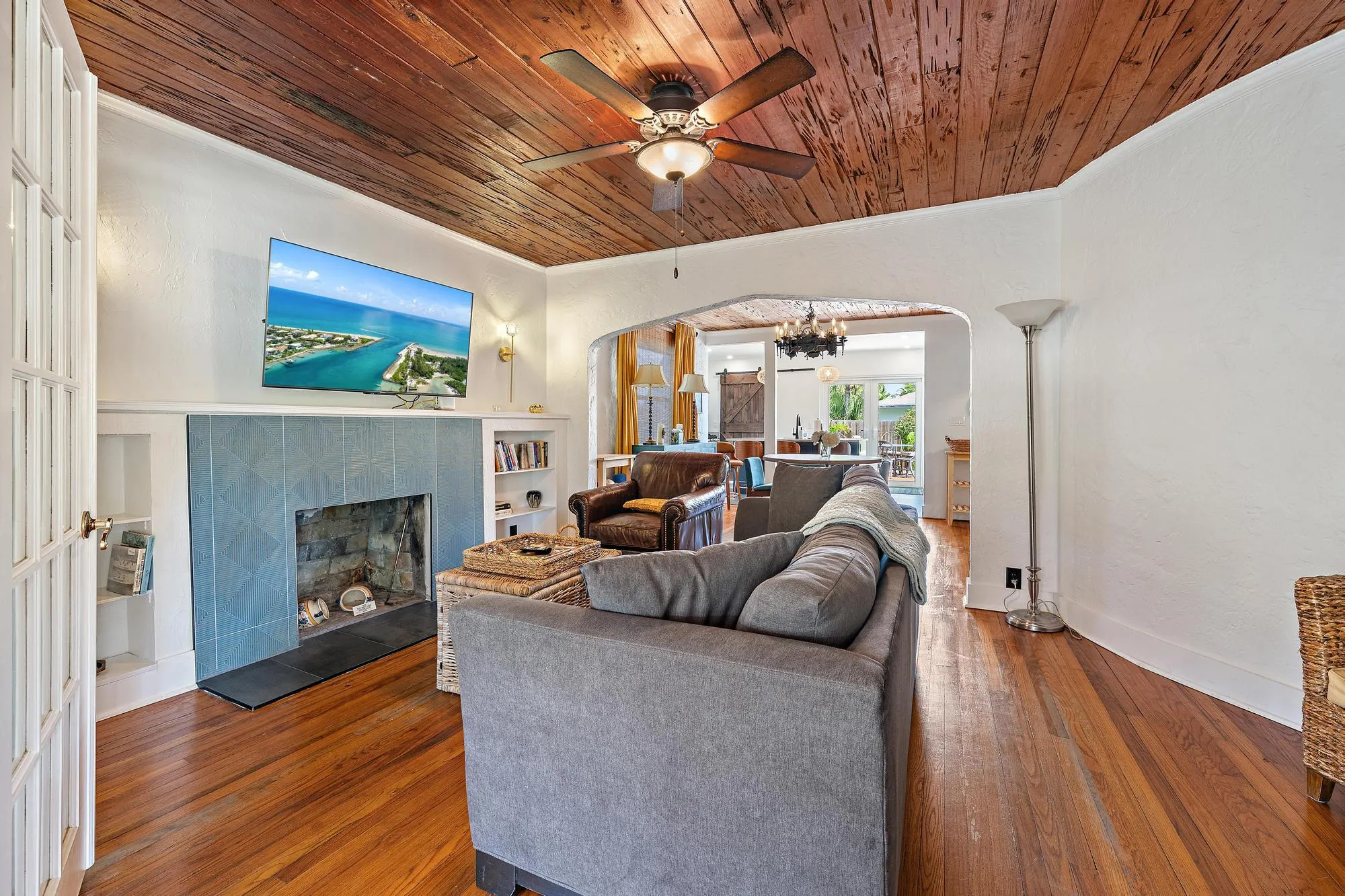 717 Macy St-4