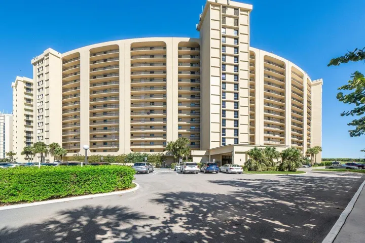 001-100OceanTrailWay-Jupiter-FL-33477-SM
