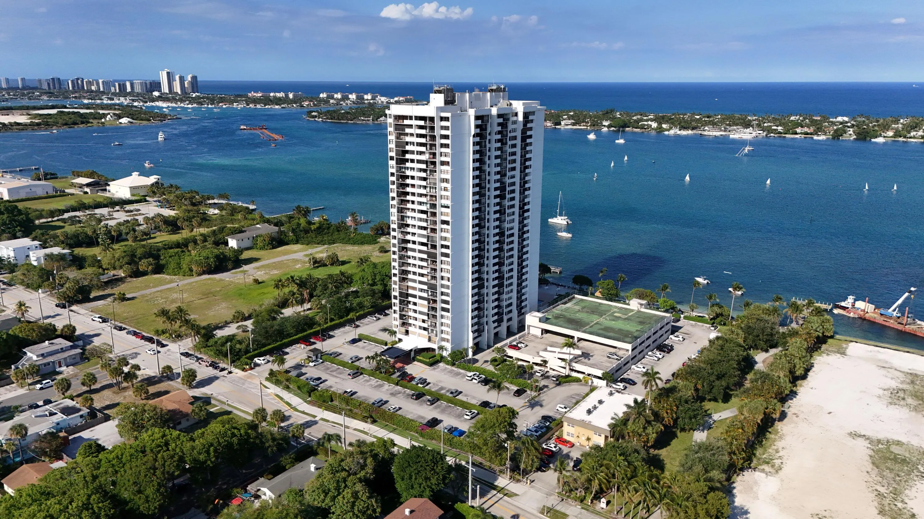 City/Intracoastal Views