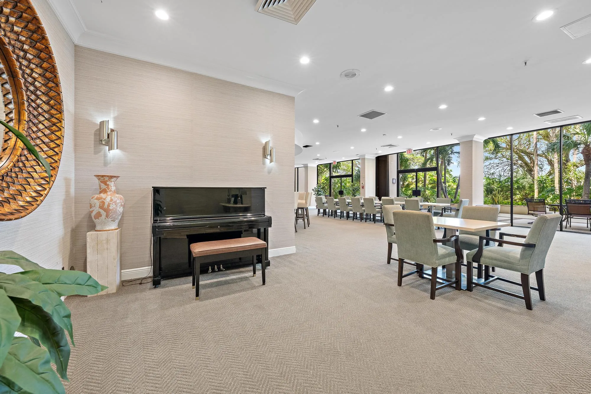 COMMUNITY ROOM