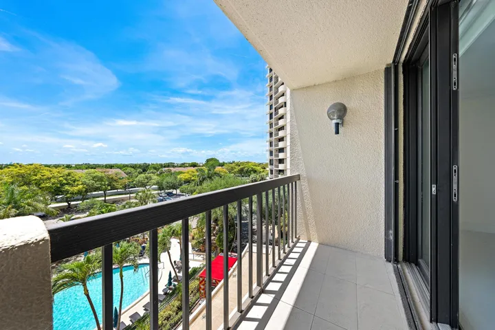TERRACE 2