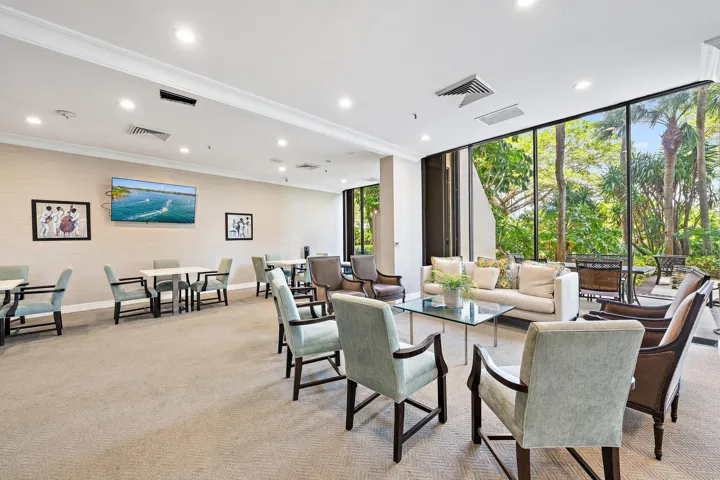 COMMUNITY ROOM