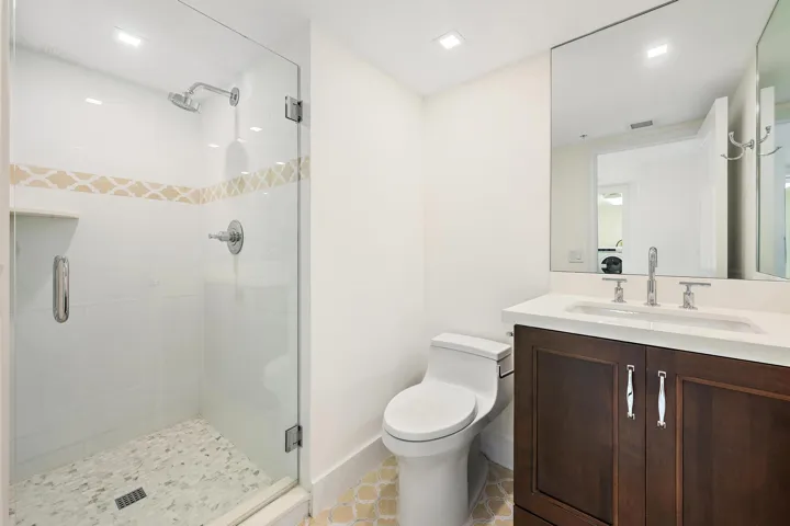 GUEST BATH 2