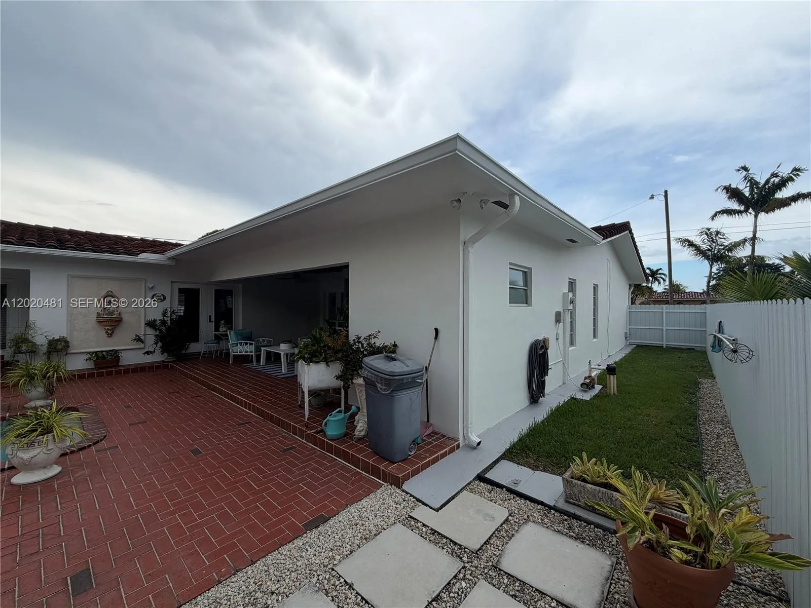 Property photo 44