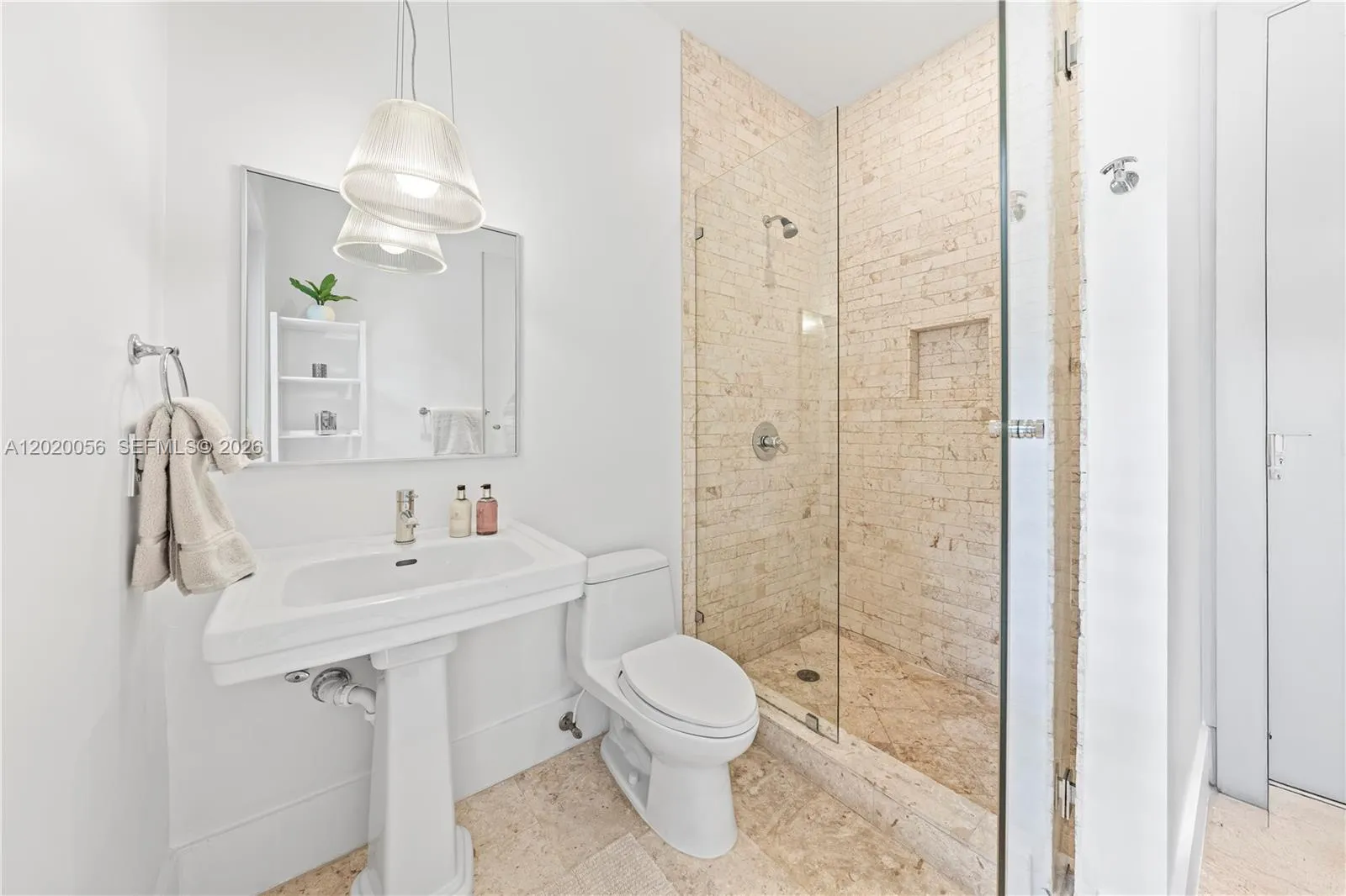 Property photo 124