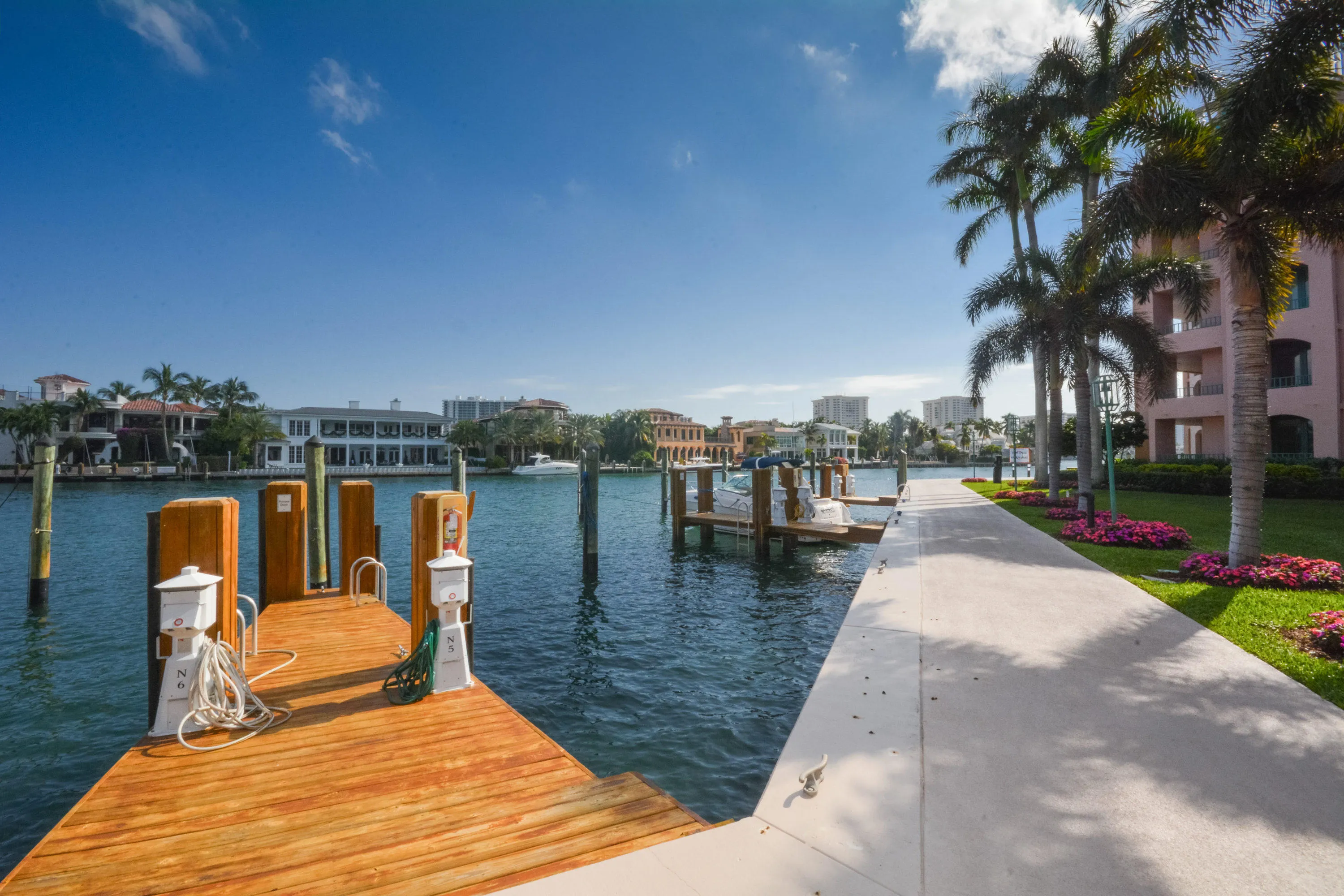 Dock