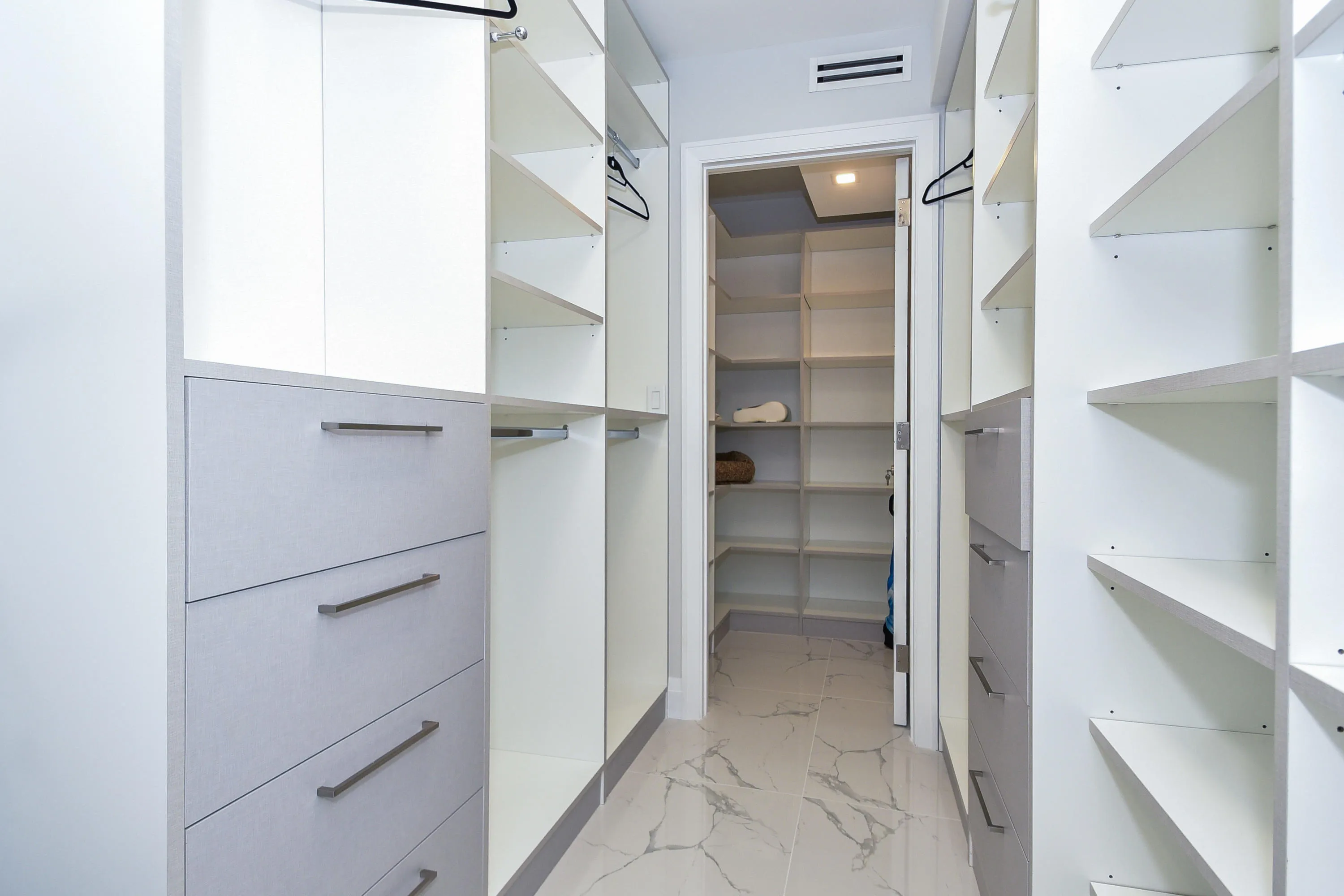 Walk-In closet