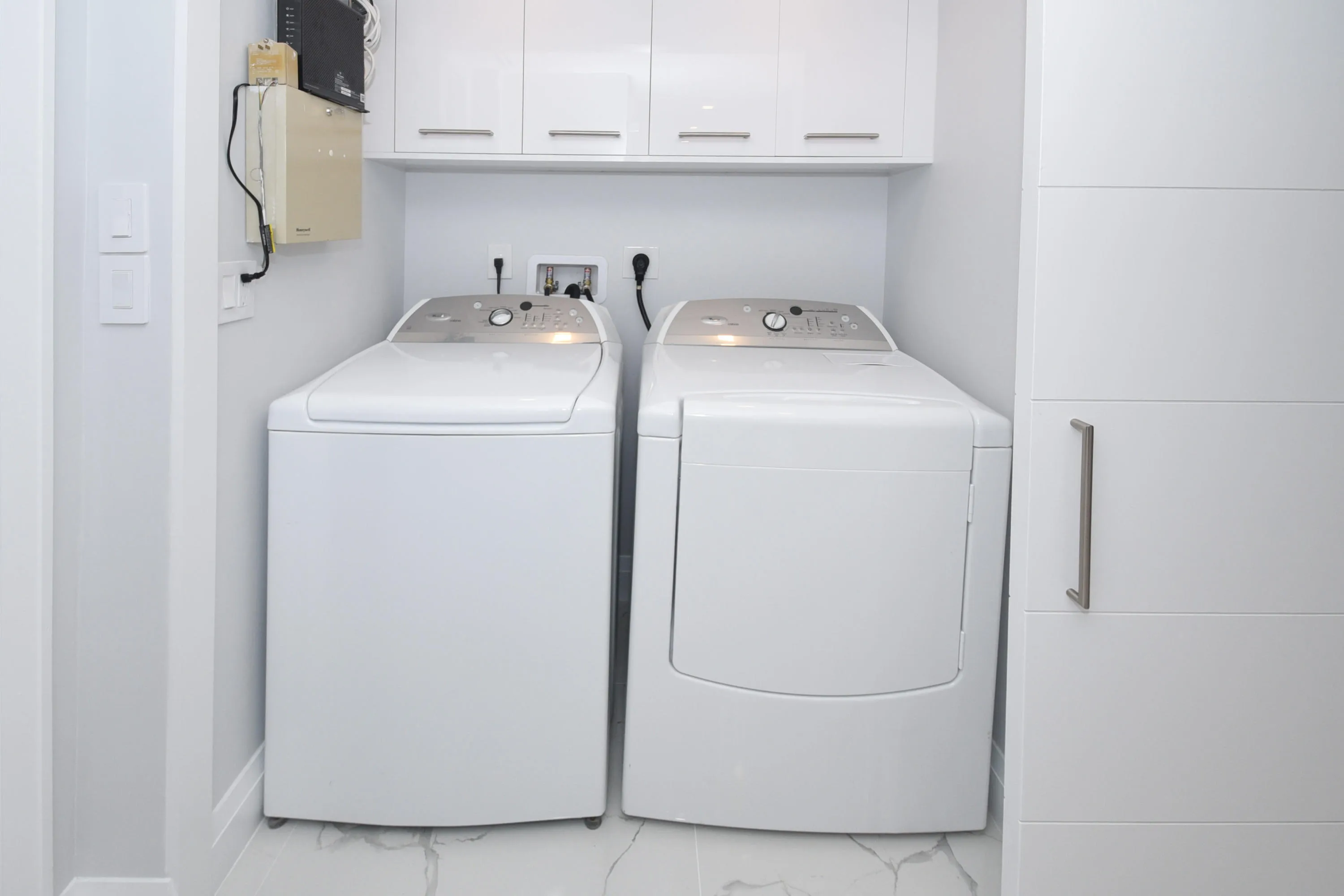 Washer & Dryer