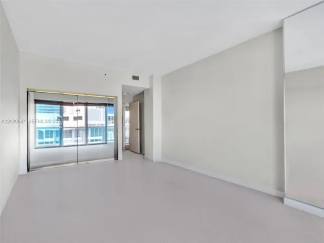 2nd Bedroom - spacious bedroom
