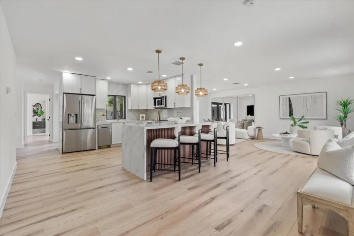 12-4721 Bayview Drive Ft. Lauderdale, FL