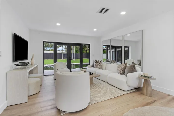 07-4721 Bayview Drive Ft. Lauderdale, FL