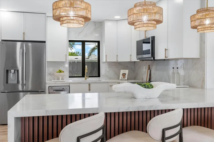 14-4721 Bayview Drive Ft. Lauderdale, FL